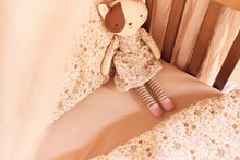 Load image into Gallery viewer, Cuddle Cat Jill