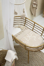 Load image into Gallery viewer, Bed Veil Plume Off-White