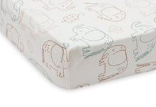 Load image into Gallery viewer, Fitted Sheet jersey 70/75*140/150 Elephant Tales