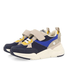 Load image into Gallery viewer, Sneaker Light & Flexible Chunky Soles