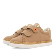 Load image into Gallery viewer, Sneaker Raffia