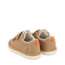 Load image into Gallery viewer, Sneaker Raffia