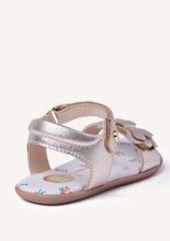 Load image into Gallery viewer, Barefoot Sandal Butterfly Gold and White