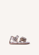 Load image into Gallery viewer, Barefoot Sandal Butterfly Gold and White