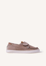 Load image into Gallery viewer, Barefoot Boat Shoes Sand & Navy