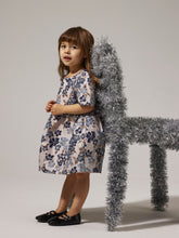 Load image into Gallery viewer, Dress Flowers