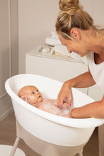 Load image into Gallery viewer, Bath Insert White