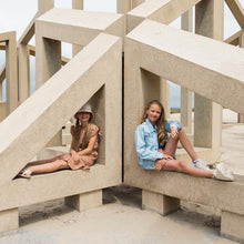 Load image into Gallery viewer, Dress Flowers Brown