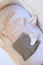 Load image into Gallery viewer, Shirt Bloom With Love