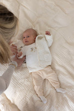 Load image into Gallery viewer, Shirt Longsleeve Special Delivery