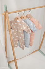 Load image into Gallery viewer, Suit Knit Boats