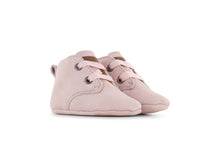 Load image into Gallery viewer, Newborn Soft Shoes Pink