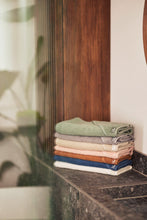 Load image into Gallery viewer, Hooded Towel Ivory