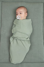 Load image into Gallery viewer, Wrapper Swaddle Uni Forest Green (4-6 months)