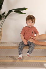 Load image into Gallery viewer, Socks Good Vibe