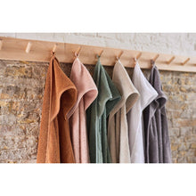 Load image into Gallery viewer, Hooded Towel Biscuit