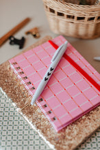 Load image into Gallery viewer, Pen Hearts
