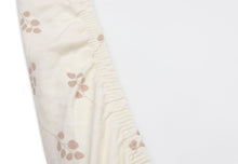 Load image into Gallery viewer, Changing Pad Cover 50*70 Twig Wild Rose
