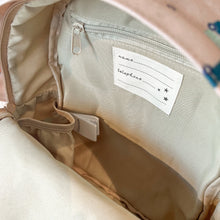 Load image into Gallery viewer, Backpack Sweet Cuddles Cars
