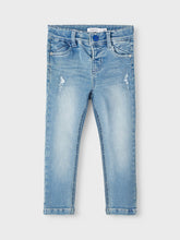 Load image into Gallery viewer, Jeans Feeling Cool

