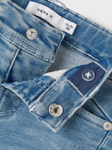 Jeans Feeling Cool
