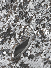 Load image into Gallery viewer, Dress Sequins Silver
