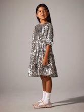 Load image into Gallery viewer, Dress Sequins Silver
