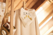 Load image into Gallery viewer, Poncho Towel Charlie Cat
