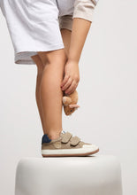Load image into Gallery viewer, Barefoot Sneaker Taupe

