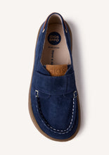 Load image into Gallery viewer, Barefoot Boat Shoes Sand &amp; Navy
