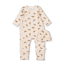Load image into Gallery viewer, Suit with Hat Giftset Croissant
