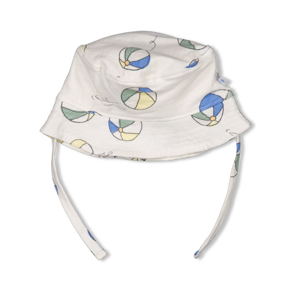 Sunhat Pool Time