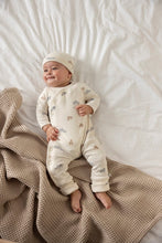 Load image into Gallery viewer, Suit with Hat Giftset Animals
