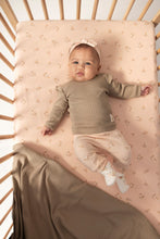 Load image into Gallery viewer, Pants AOP Bloom With Love
