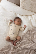 Load image into Gallery viewer, Romper Wrap AOP Rib Special Delivery
