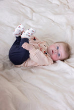 Load image into Gallery viewer, Socks Mon Cheri
