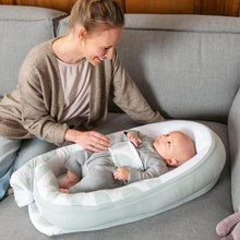 Load image into Gallery viewer, Babynest Cocoon Leaves
