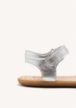 Load image into Gallery viewer, Barefoot Sandal Metallic Silver &amp; Gold
