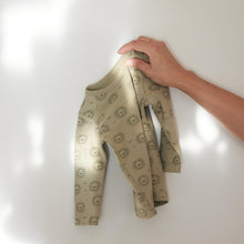Load image into Gallery viewer, Shirt Longsleeve Lion
