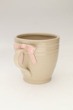Load image into Gallery viewer, Cup Pink Bow
