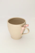 Load image into Gallery viewer, Cup Pink Bow
