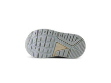 Load image into Gallery viewer, Sneaker Air Outsole White / Silver
