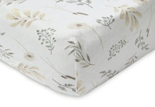 Load image into Gallery viewer, Fitted Sheet jersey 60*120 Wild Flowers
